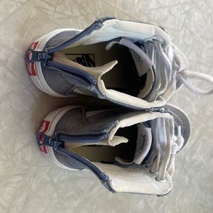 Kids Vans off the wall with zipper